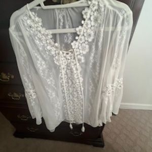 Elie Tahari White Eyelet Sparkle shirt